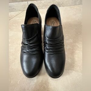 NWOT-Clark’s Ultimate Comfort Emily 2 Cove Shoes-size 6